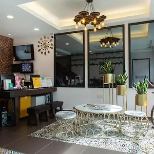 M Design @ Taman Pertama Hotel